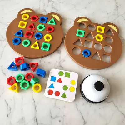 Çocukların erken eğitimi için geometrik şekil eşleştirme oyunu, Montessori eğitici blokları, ebeveyn-çocuk etkileşimli savaş duyusal tahta oyunu