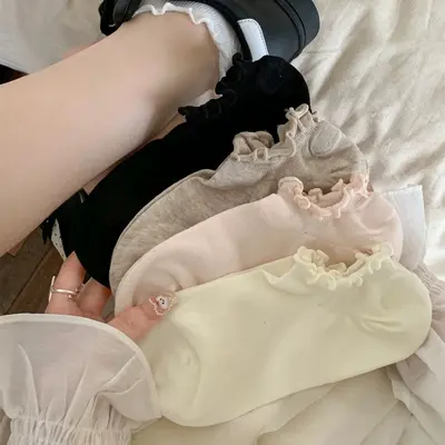 İnce Dantelli Kadın Görünmez Pamuklu Çorap, Kaymaz Topuk, Yaz