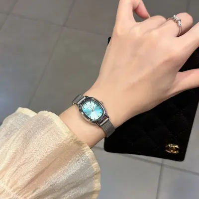 Bayan kuvartz saati, oval vintage tasarım - 10