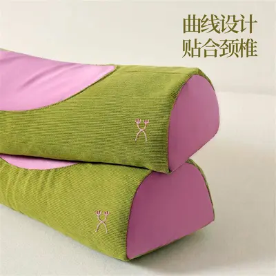 Mugwort cervical pillow with buckwheat fill and heat therapy