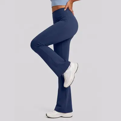 Hochtaillierte Po-Lift Flared Yoga-Hose - 8