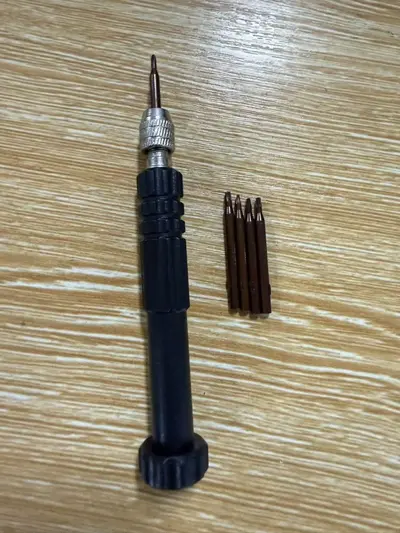 5-in-1 Alüminyum Tornavida Seti, Telefon Onarımı - 7