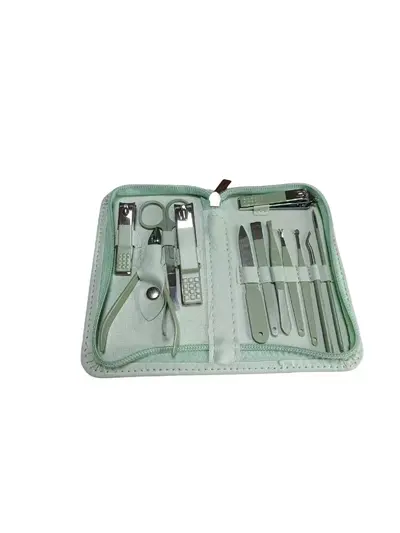 Manicure tool set with nail scissors - 10