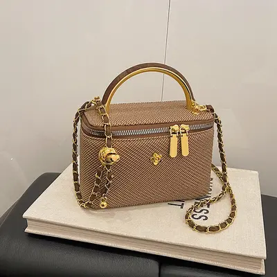 2026 New Women's Shoulder Bag, Diamond Pattern, Crossbody Strap - 13