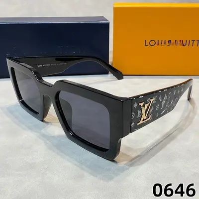 Square-Frame Sunglasses for Men and Women