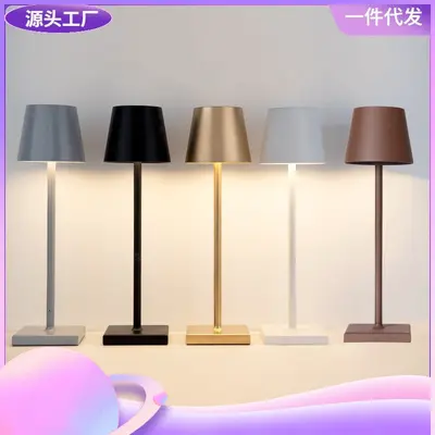 Wiederaufladbare Transparente Tischlampe, Wasserdicht, Camping- und Barstil