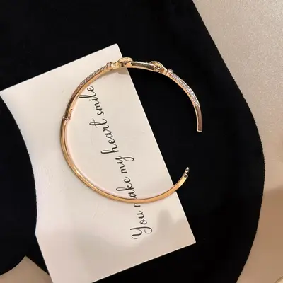 Strass-Hufeisenschnalle-Geometrie-Armband für Damen