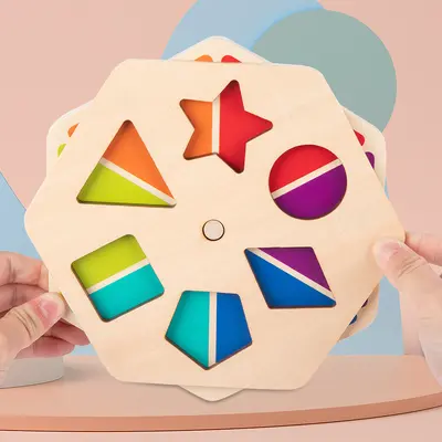 Holz-Formenspielzeug mit Farben und Drehfunktion