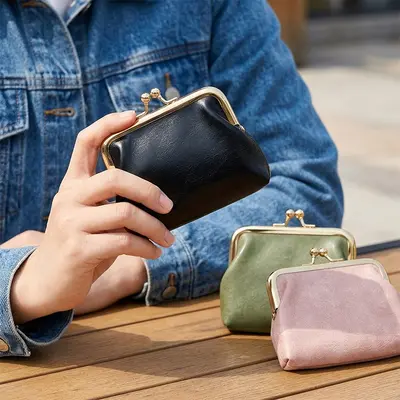 Retro Oily Leather Iron Clip Coin Purse, Large Capacity, Light Gold Clip Edge, Candy Color Mini Handheld Coin Pouch
