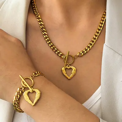Edelstahl-Hip-Hop-Kubakette und Armband-Set für Damen mit Herz-Anhänger