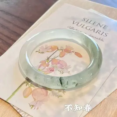 White moonlight bracelet, ancient Chinese style, open design