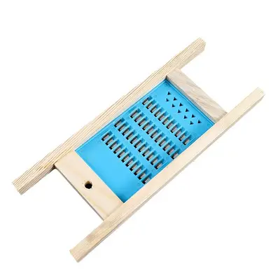 Holz-Reibe-Schneider, handschonend, Gemüsehobel - 5