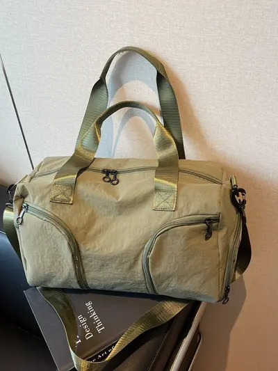 Freizeit-Sport-Fitness-Reisetasche 2025 Modell Nasstrockentrennung Tasche unabhängiges Schuhfach schlicht praktisch Einzelschulter Schrägtrage