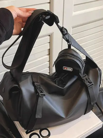 Waterproof sports bag, large capacity
