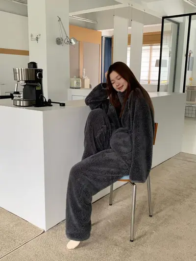 Kadın kalın peluş pijama takımı, fermuarlı hırka, iki parça