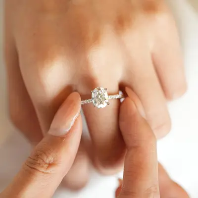 925 silver egg-shaped women's ring 3 carat moissanite