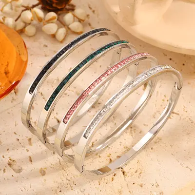 Titanstahl-Armband, vollständig mit Mikrodiamanten besetzt