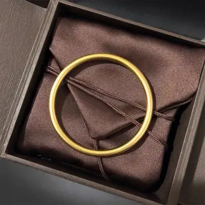 Chinese Style Antique Plain Circle Bangle for Women