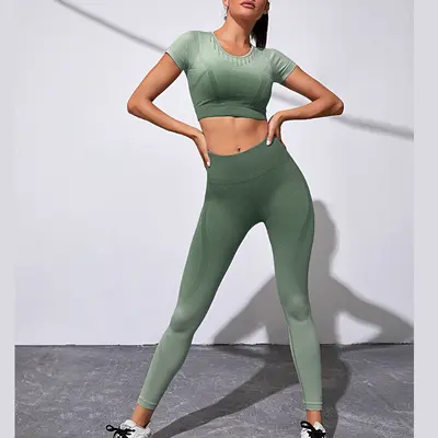 Women's Gradient Seamless Yoga Set, Long Pants and Short Sleeve T-Shirt - 11