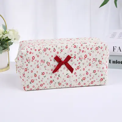 Small Floral Quilted Cosmetic Bag, Large Capacity Travel Pouch - 9