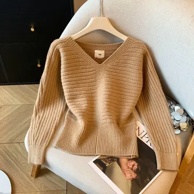 Damen-Strickpullover, einfarbig, V-Ausschnitt, Rippstrick, langärmlig, taillenbetont - 9