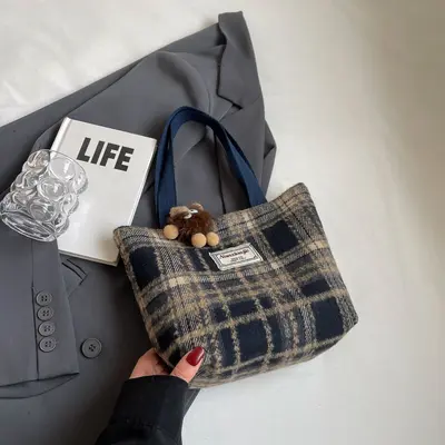 Large Capacity Plaid Woollen Shoulder Tote Bag for Autumn and Winter - 9