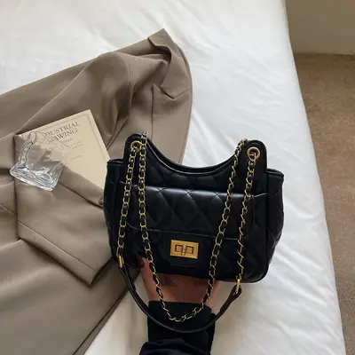 Women's Diamond Lattice Chain Underarm Small Square Crossbody Bag - 6
