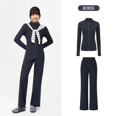 Women's Two-Piece Yoga Set in Camel Fleece with Zip Stand-Up Collar - 10