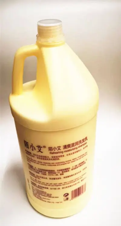 Salon Shampoo Large Barrel, High-Foam and Gentle Formula - 3