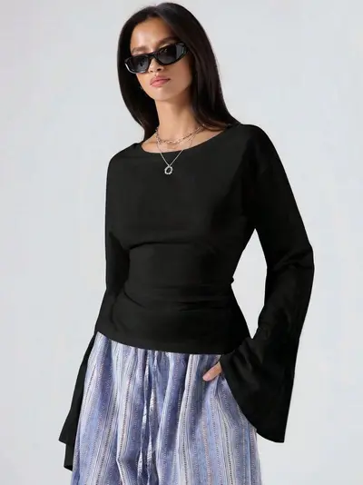 Women's Solid Color Boat Neck Flared Long-Sleeve T-Shirt