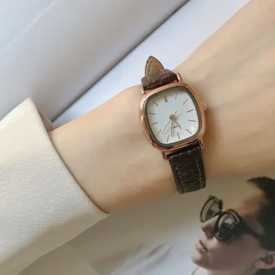 Korean-style quartz watch, leather strap, couple model