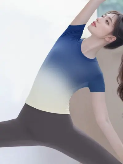 绝美渐变瑜伽服套装女2026新款高级感可外穿短袖舒适透气运动上衣 - 10