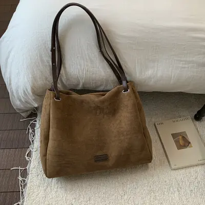Women's Large Capacity Suede-Look Underarm Tote Bag - 13