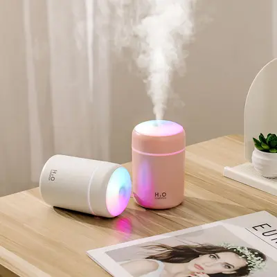 Sınır ötesi USB çok fonksiyonlu nemlendirici, taşınabilir araç içi küçük ev tipi mini iç mekan masaüstü hava nemlendirici