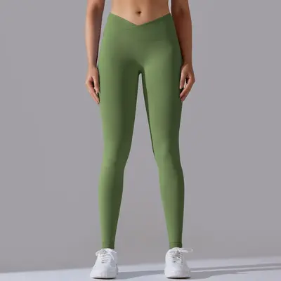 Seamless Women's Yoga Leggings, Peach Hip Effect, Breathable, Cropped Length - 11