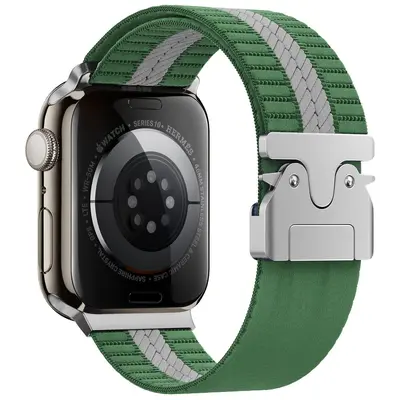 Apple Watch S10 için paraşüt tokalı naylon kordon