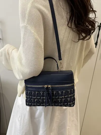 Mini Box Handbag with Wool Fabric and Chain Strap for Women - 4