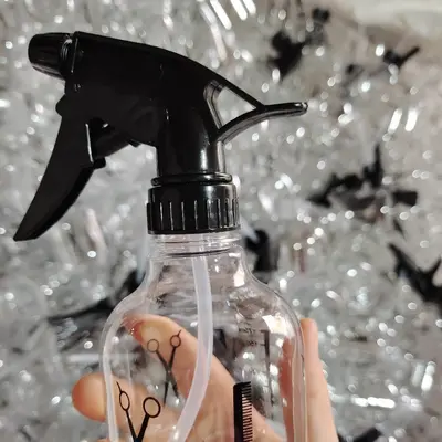 250-ml-Sprühflasche mit abnehmbarer Düse, transparent