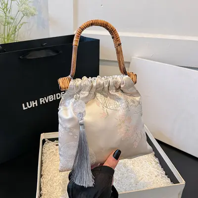 Women's Retro Pleated Dumpling Handbag, New Chinese Style - 4