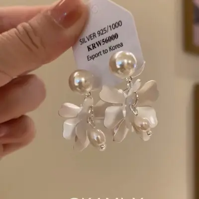 Blüten-Ohrringe, elegant und vielseitig kombinierbar - 3