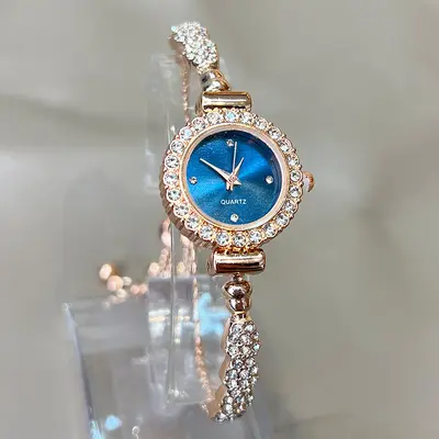 Women's quartz watch with flower pattern bracelet - 12