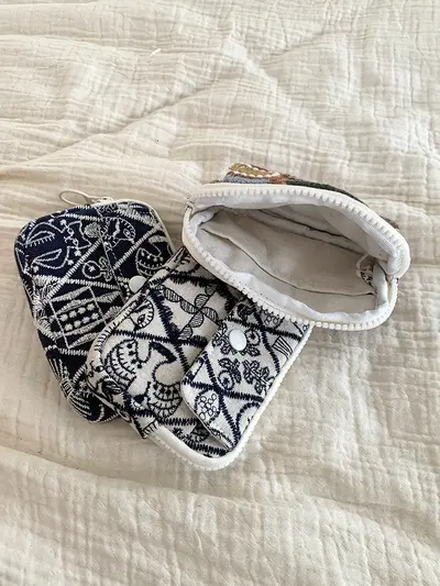 Card holder, coin purse and earphone storage bag, cotton-linen, embroidered - 5
