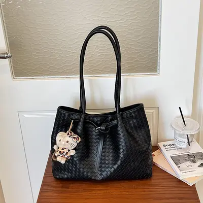 Große Kapazität Tote Bag Damen 2026 Neukollektion Trendy Mode hoher Ästhetik Modedesign Einzelschulter-Tasche Muted-Ton Pendeltasche - 10