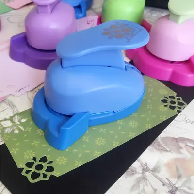 Kinder-DIY-Blumenstanzer mit Randmuster-Prägung - 13