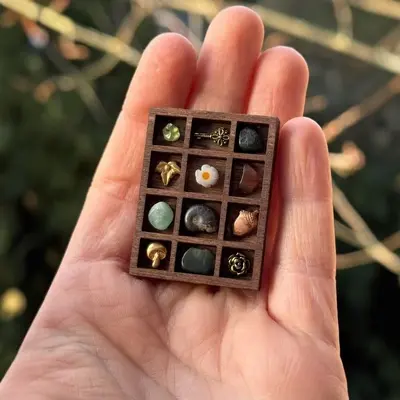 Cross-border Miniature Display Shelf Wooden Miniature Jewelry Rack Mineral Specimen Storage Decoration