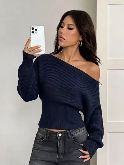 Langärmliger Damenstrickpullover mit Off-Shoulder-Ausschnitt - 10
