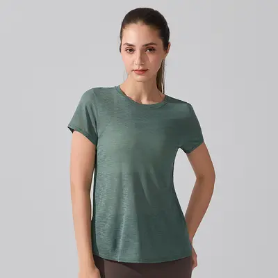 Kadın yoga üstü, kısa kollu, nefes alabilen, açık sırt tasarımı - 8