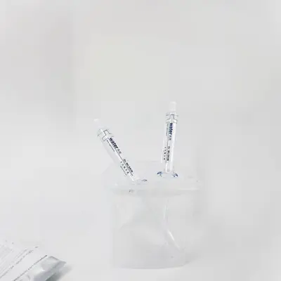 Hyalüronik Asit Yüz Serumu Küçük Moleküllü Üçlü Hyalüronik Asit