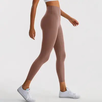 Hochgeschnittene Po-Lifting Yogahose, 7/8, atmungsaktiv - 7