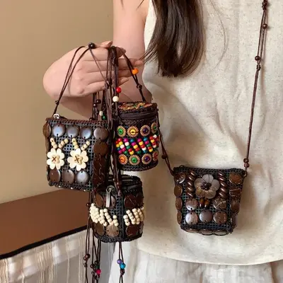 Bohemian Coconut Shell Women's Necklace Bag, Handwoven Crossbody Summer Bag